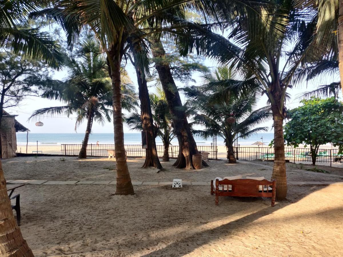 Silent Beach Resort Мандрем Екстер'єр фото