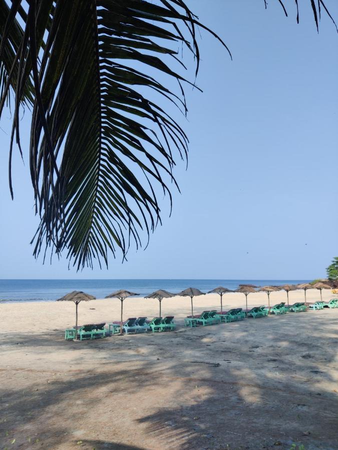 Silent Beach Resort Мандрем Екстер'єр фото