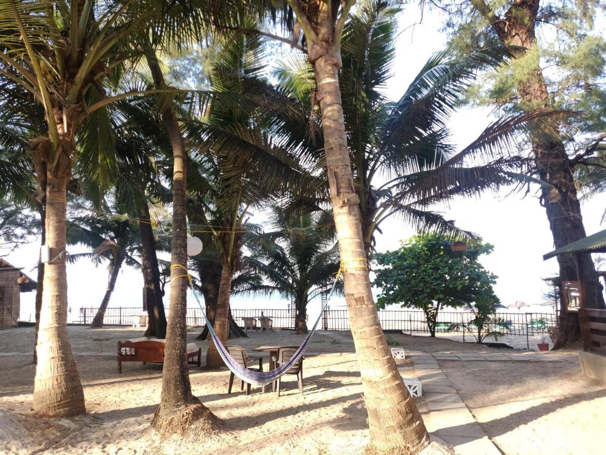 Silent Beach Resort Мандрем Екстер'єр фото