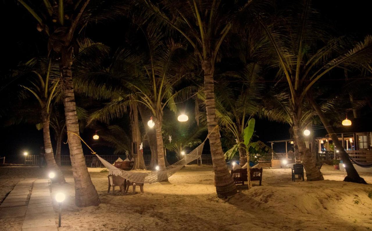 Silent Beach Resort Мандрем Екстер'єр фото